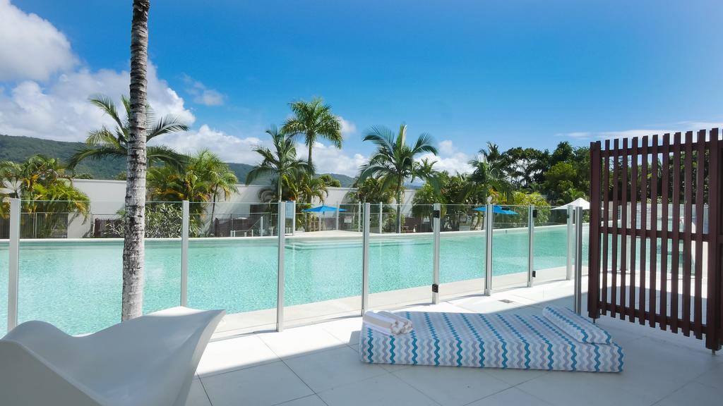Pool Resort Port Douglas Bagian luar foto